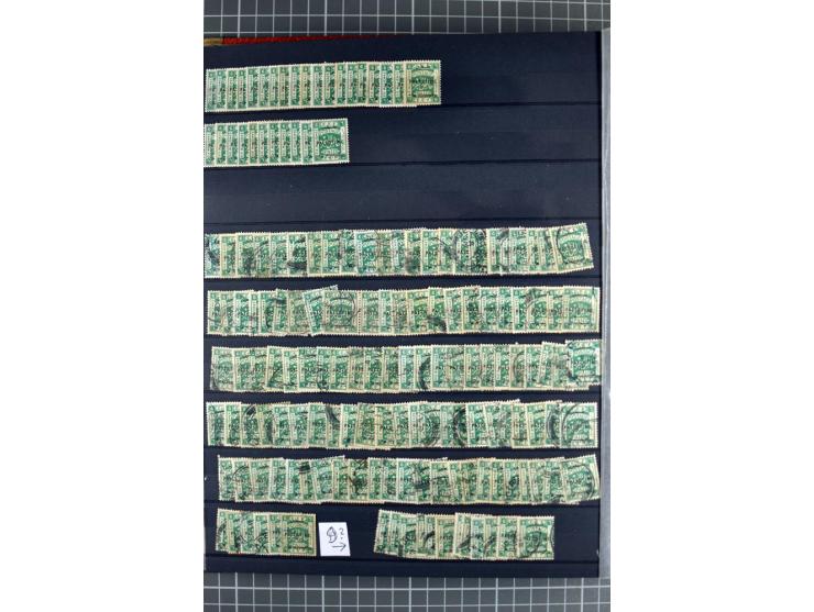 Accumulation of many hundreds of unused and (mostly) used stamps, the largest part sorted according to plate A and B, 2 stock