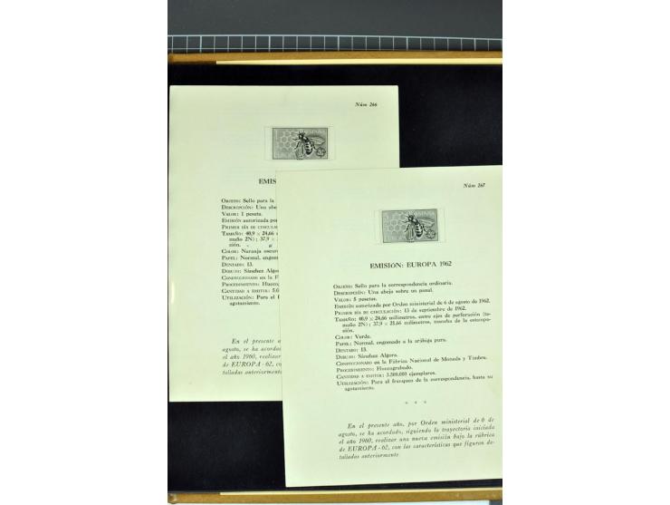 1956/2005, lot with good values like Luxemburg 1956 in blocks of four, varieties, plate flaws, sheets and souvenir sheets, so