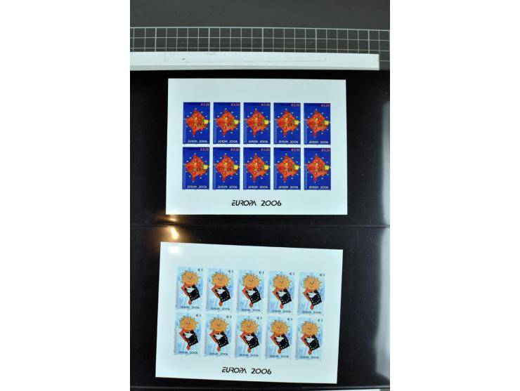 1956/2005, lot with good values like Luxemburg 1956 in blocks of four, varieties, plate flaws, sheets and souvenir sheets, so