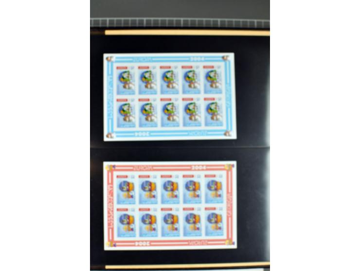1956/2005, lot with good values like Luxemburg 1956 in blocks of four, varieties, plate flaws, sheets and souvenir sheets, so