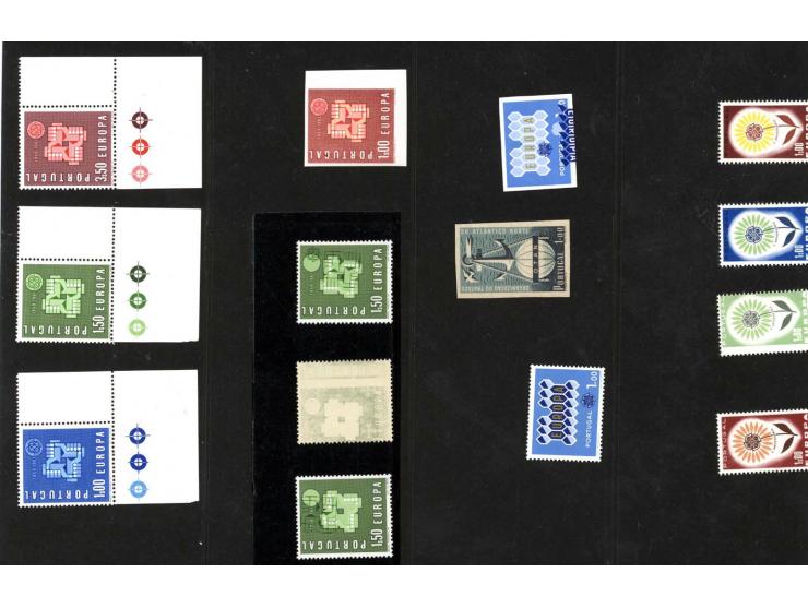 1961/79, collection of unmounted mint varieties incl. colour proofs, imperforated stamps and double phosphor bands; very inte