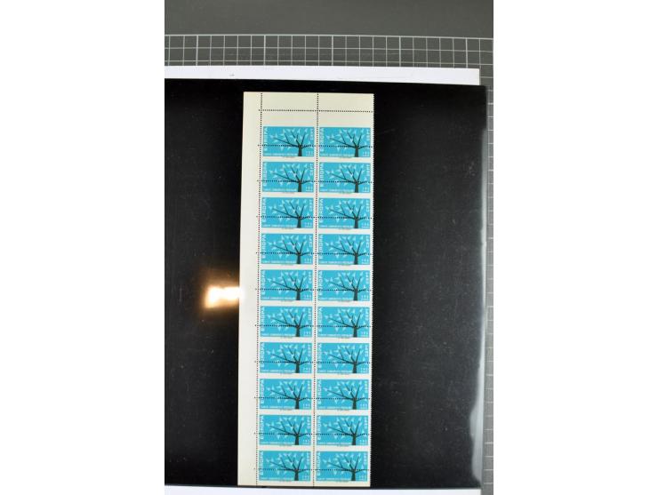 1958/78, nice lot of varieties including 2 large blocks with strongly shifted perforation, colour proof, etc, all unmounted m