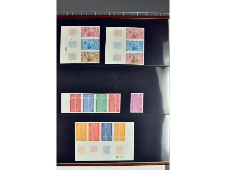 1956/81, Essais de  couleurs non dentelés , timbres avec bord de feuille, numéros de la marge de la  feuille etc., neufs sans
