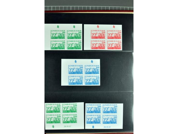 1963/96, collection de timbres non dentelés en bloc de quatre, la plupart avec coins de feuille, parfois avec coins datés, ne