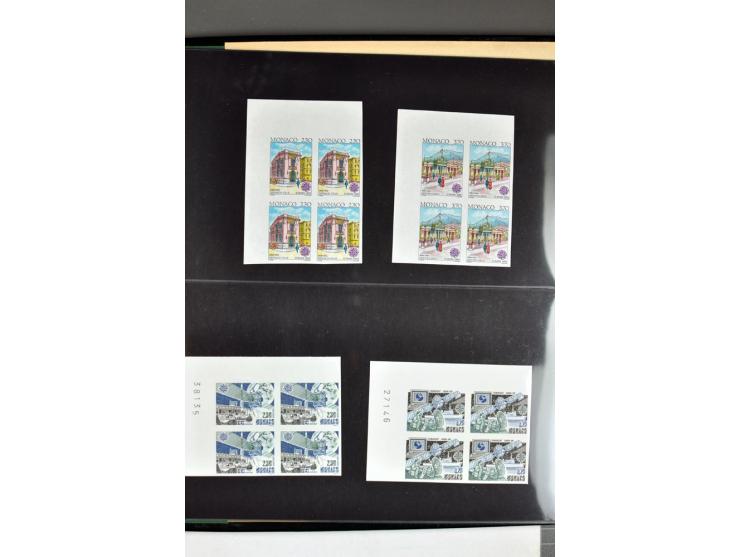 1963/95, collection de timbres non dentelés en bloc de quatre, 1963, 1964, 1976, 1978-95 cpl., presque toujours avec coins de
