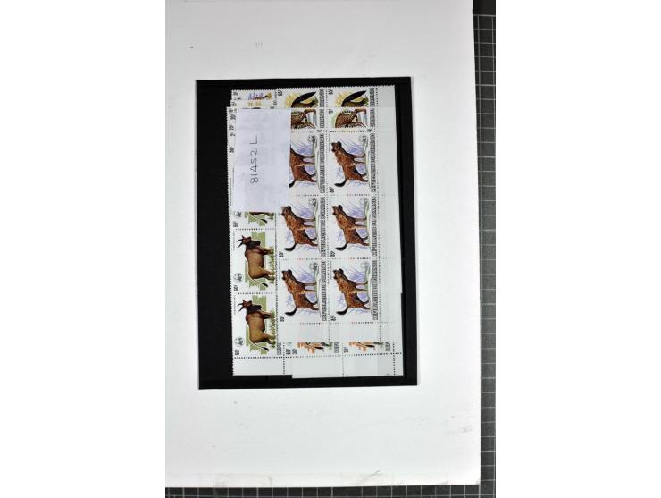  1983, WWF 2-85 fr. in horizontal blocks of six from the lower left sheet corner, unhinged mint (Mi. 6.000,-)