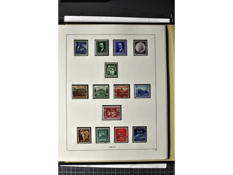 1941, Flugpost 0.50 Din. dunkelbraun im 8er-Block aus der rechten unteren Bogenecke ohne Netzüberdruck, durch einen von links