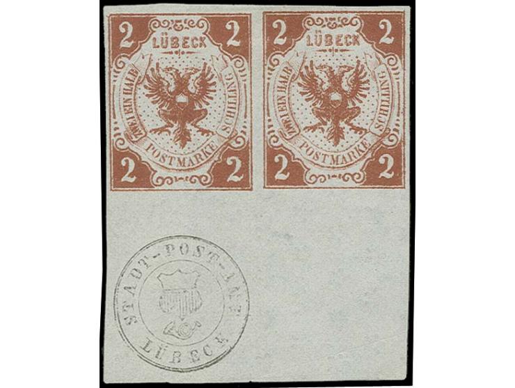 1859, 2 Sch. rötlichbraun, der Fehldruck mit Inschrift "ZWEI EIN HALB" im waagerechten Paar mit breitem unterem Bogenrand mit