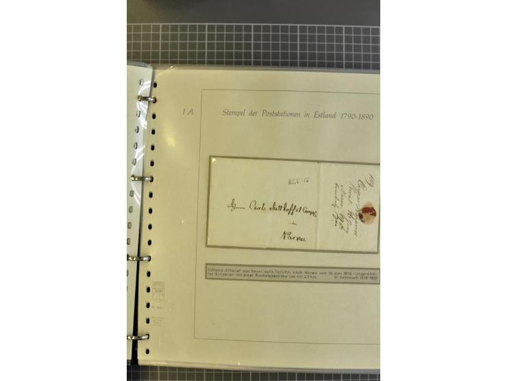 1669/1858, 177 Briefe und Postdokumente, dabei 6 Briefe aus der schwedischen Zeit, 58 Briefe der russischen Ostseeprovinzen E