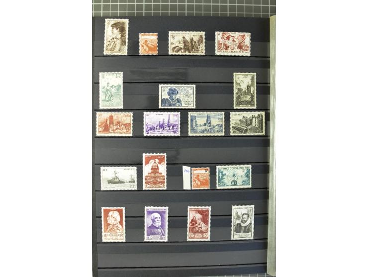 1849/2007, postfrische, ungebrauchte und gestempelte Sammlung mit einer Vielzahl von guten Werten und Sätzen, oft in beiden E