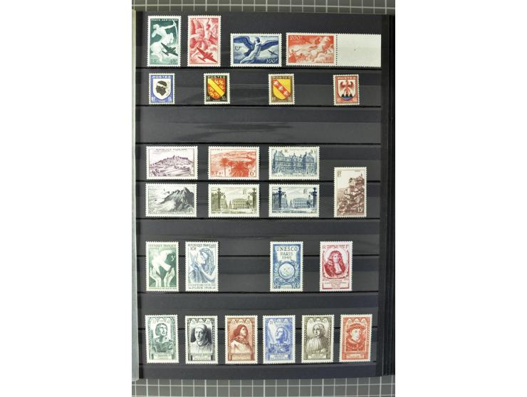 1849/2007, postfrische, ungebrauchte und gestempelte Sammlung mit einer Vielzahl von guten Werten und Sätzen, oft in beiden E