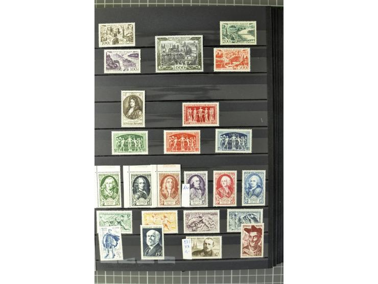 1849/2007, postfrische, ungebrauchte und gestempelte Sammlung mit einer Vielzahl von guten Werten und Sätzen, oft in beiden E