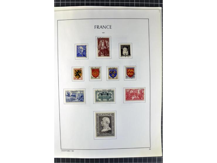1849/2007, postfrische, ungebrauchte und gestempelte Sammlung mit einer Vielzahl von guten Werten und Sätzen, oft in beiden E
