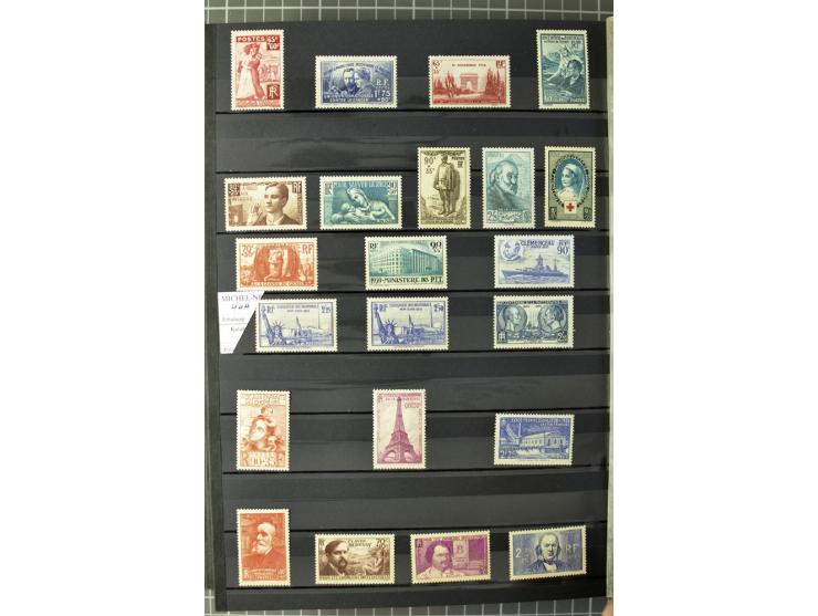 1849/2007, postfrische, ungebrauchte und gestempelte Sammlung mit einer Vielzahl von guten Werten und Sätzen, oft in beiden E