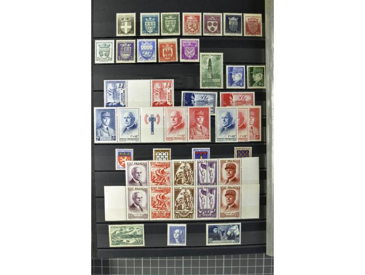 1849/2007, postfrische, ungebrauchte und gestempelte Sammlung mit einer Vielzahl von guten Werten und Sätzen, oft in beiden E