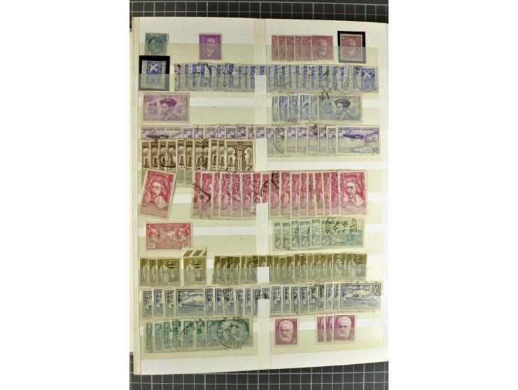 1849)1975 (ca.), postfrischer, ungebrauchter und gestempelter Lagerbestand in 9 Steckbüchern und 5 Bogenmappen, dabei bessere