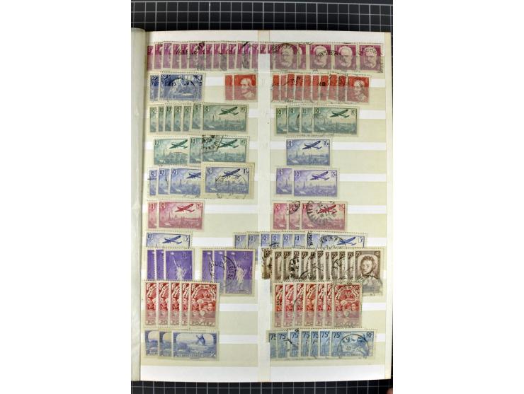 1849)1975 (ca.), postfrischer, ungebrauchter und gestempelter Lagerbestand in 9 Steckbüchern und 5 Bogenmappen, dabei bessere