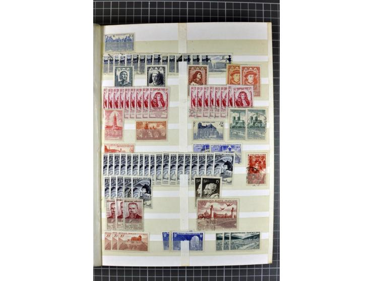 1849)1975 (ca.), postfrischer, ungebrauchter und gestempelter Lagerbestand in 9 Steckbüchern und 5 Bogenmappen, dabei bessere