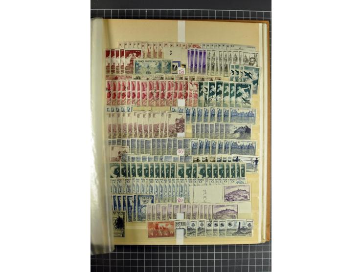1849)1975 (ca.), postfrischer, ungebrauchter und gestempelter Lagerbestand in 9 Steckbüchern und 5 Bogenmappen, dabei bessere