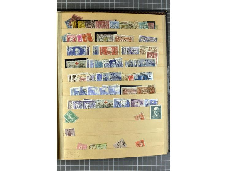 1849/1960, umfangreiches ungebrauchte/postfrisches und gestempeltes Lager, etwas chaotisch sortiert aber mit vielen besseren 