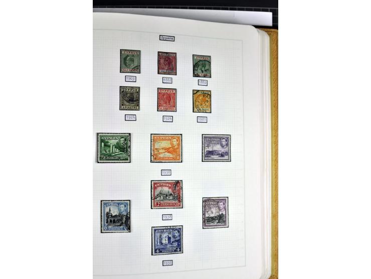 1849/1987, am Anfang meist gestempelte Sammlung mit einigen Paaren, Besonderheiten und besseren Ausgaben (u.a. Block 2 gestem