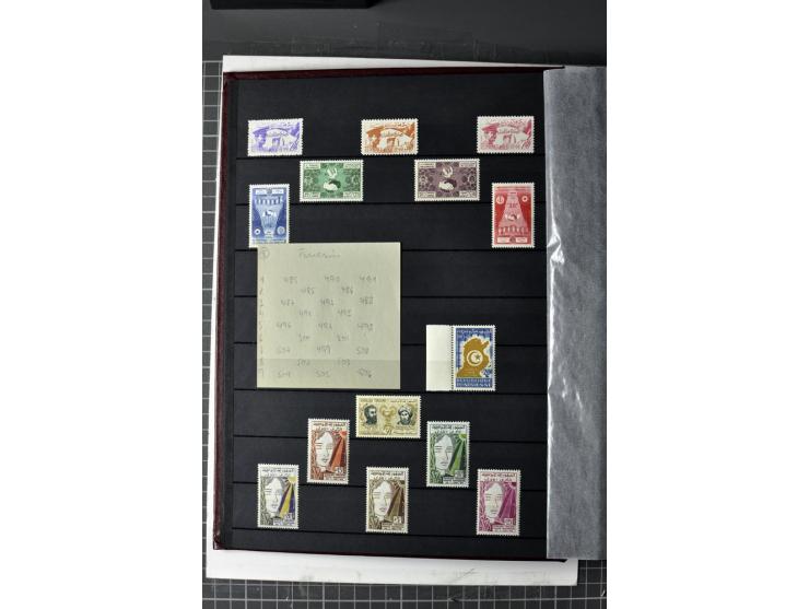  1946/2010, postfrische Sammlung mit Kleinbogen etc.