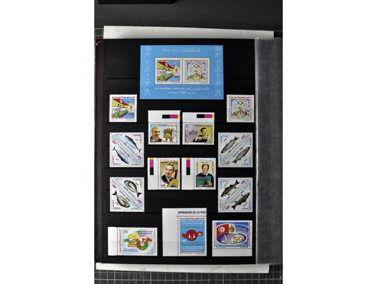  1946/2010, postfrische Sammlung mit Kleinbogen etc.