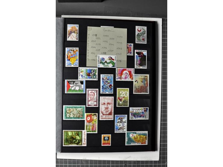  1946/2010, postfrische Sammlung mit Kleinbogen etc.