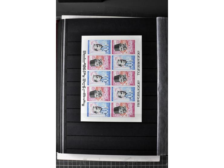  1946/2010, postfrische Sammlung mit Kleinbogen etc.