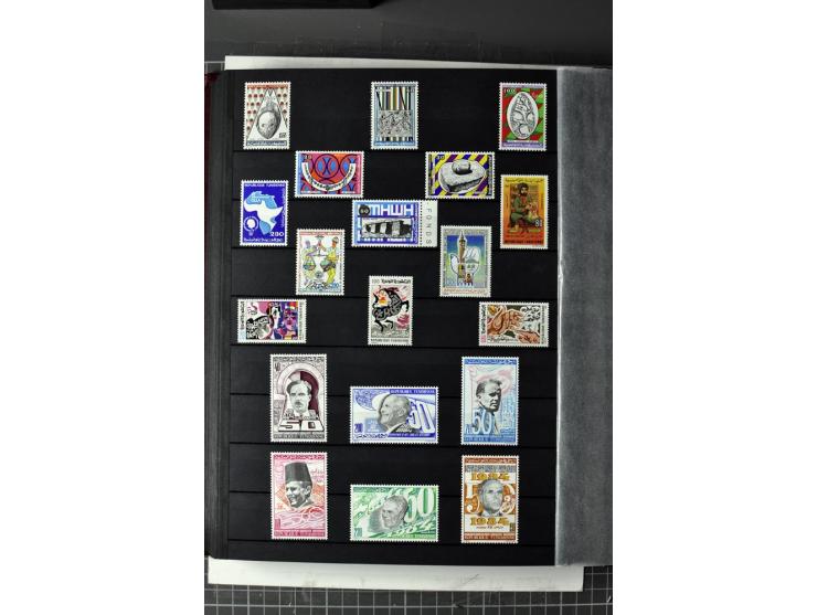  1946/2010, postfrische Sammlung mit Kleinbogen etc.