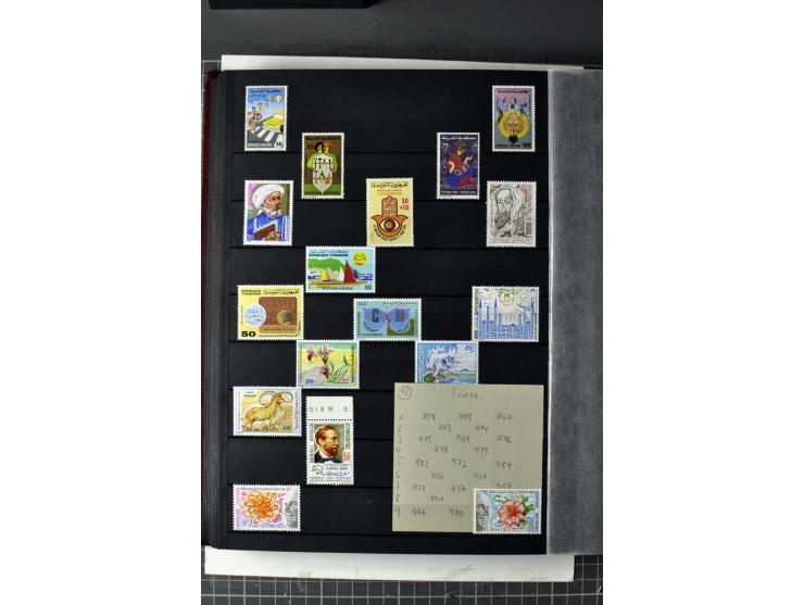  1946/2010, postfrische Sammlung mit Kleinbogen etc.