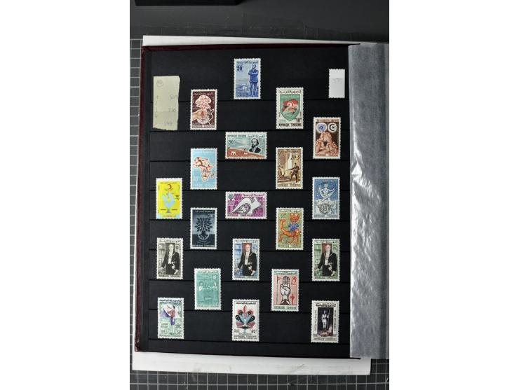  1946/2010, postfrische Sammlung mit Kleinbogen etc.