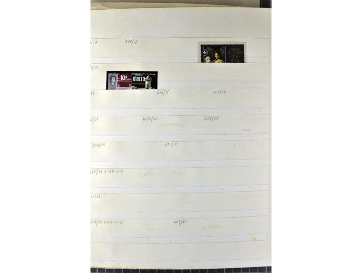 1840/1990 (ca.), postfrischer, ungebrauchter und gestempelter Sammlungsbestand, dabei diverse frühe Schilling- und Pfund-Wert