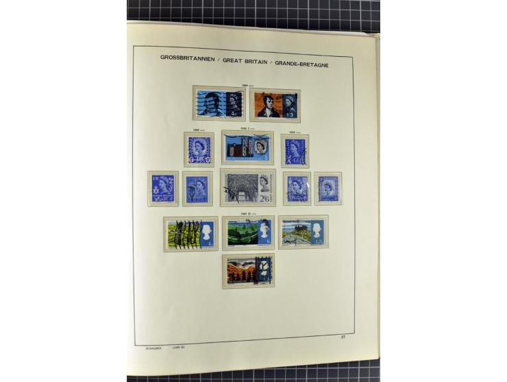 1840/2000, gestempelte Sammlung ab Mi.-Nr. 1 mit einigen besseren und kpl. Ausgaben in 3 Vordruckalben, dabei einige Höchstwe