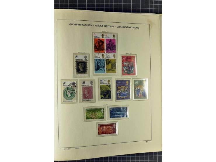 1840/2000, gestempelte Sammlung ab Mi.-Nr. 1 mit einigen besseren und kpl. Ausgaben in 3 Vordruckalben, dabei einige Höchstwe