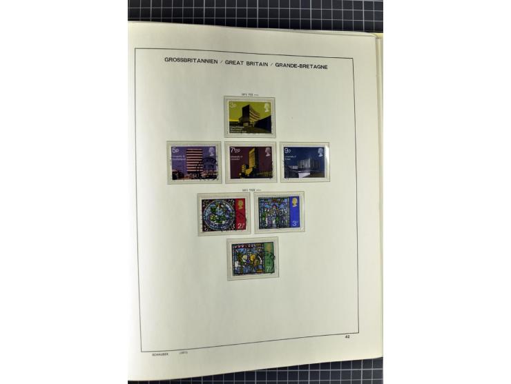 1840/2000, gestempelte Sammlung ab Mi.-Nr. 1 mit einigen besseren und kpl. Ausgaben in 3 Vordruckalben, dabei einige Höchstwe