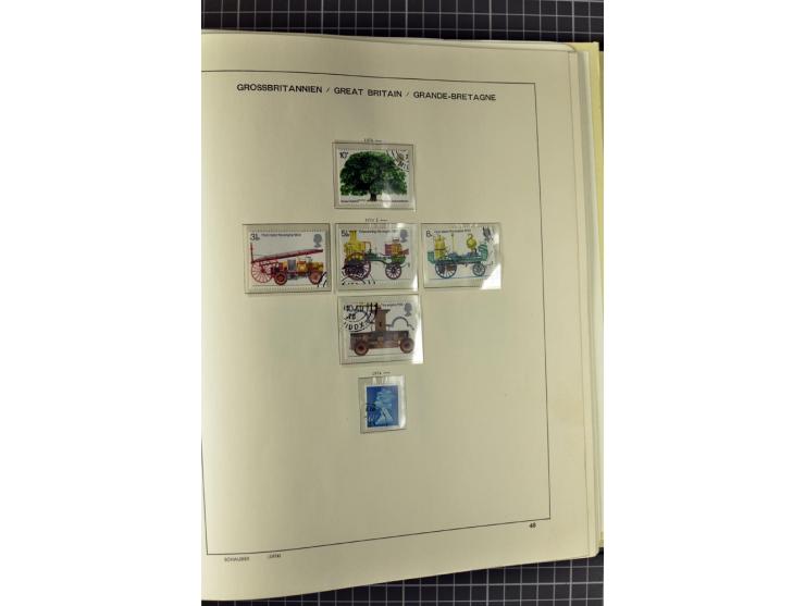 1840/2000, gestempelte Sammlung ab Mi.-Nr. 1 mit einigen besseren und kpl. Ausgaben in 3 Vordruckalben, dabei einige Höchstwe