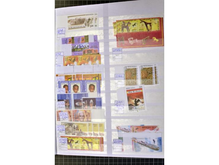 INDIEN UND BANGLADESH: 1971/2009 (ca.), postfrischer Bestand in 3 Lagerbüchern, dazu etwas Bedarfspost Indien
