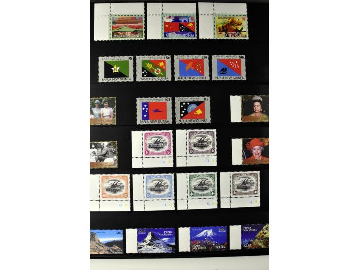  1937/2011, postfrische, anfangs etwas ungebrauchte Sammlung mit u.a. Mi.-Nr. 714-24 etc.