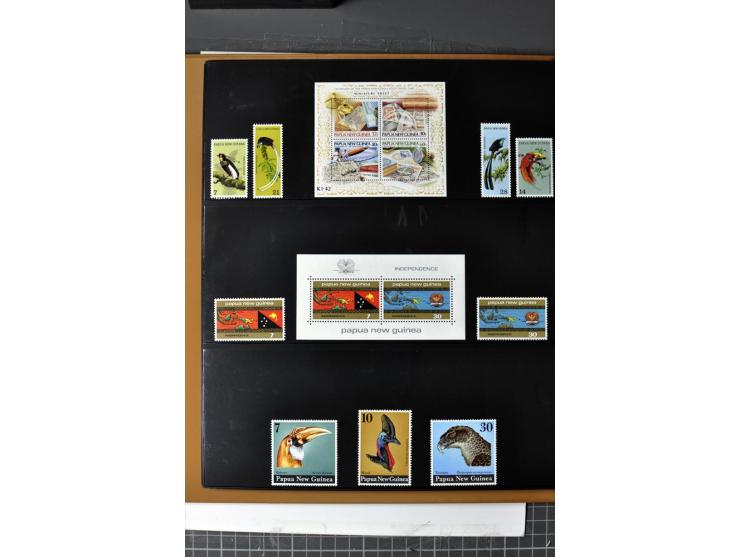  1937/2011, postfrische, anfangs etwas ungebrauchte Sammlung mit u.a. Mi.-Nr. 714-24 etc.