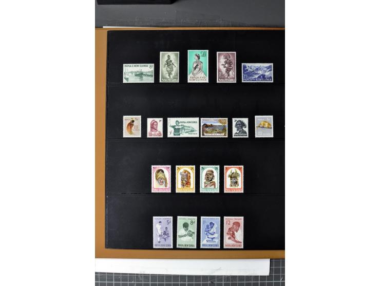  1937/2011, postfrische, anfangs etwas ungebrauchte Sammlung mit u.a. Mi.-Nr. 714-24 etc.