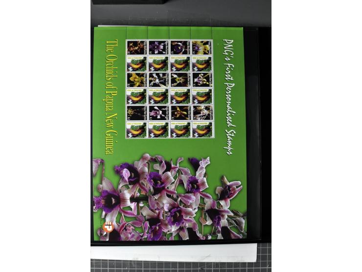  1937/2011, postfrische, anfangs etwas ungebrauchte Sammlung mit u.a. Mi.-Nr. 714-24 etc.