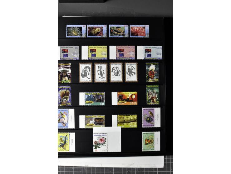  1937/2011, postfrische, anfangs etwas ungebrauchte Sammlung mit u.a. Mi.-Nr. 714-24 etc.