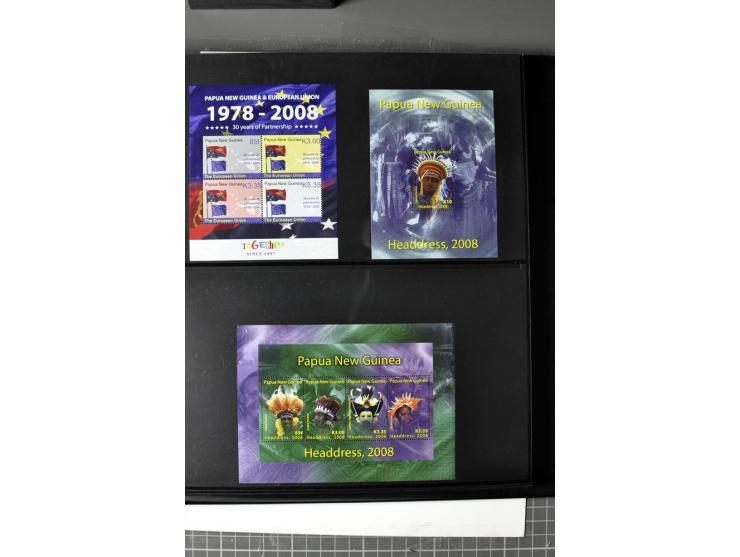 1937/2011, postfrische, anfangs etwas ungebrauchte Sammlung mit u.a. Mi.-Nr. 714-24 etc.