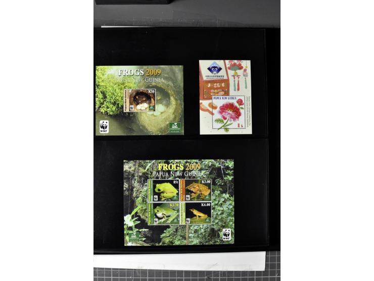  1937/2011, postfrische, anfangs etwas ungebrauchte Sammlung mit u.a. Mi.-Nr. 714-24 etc.