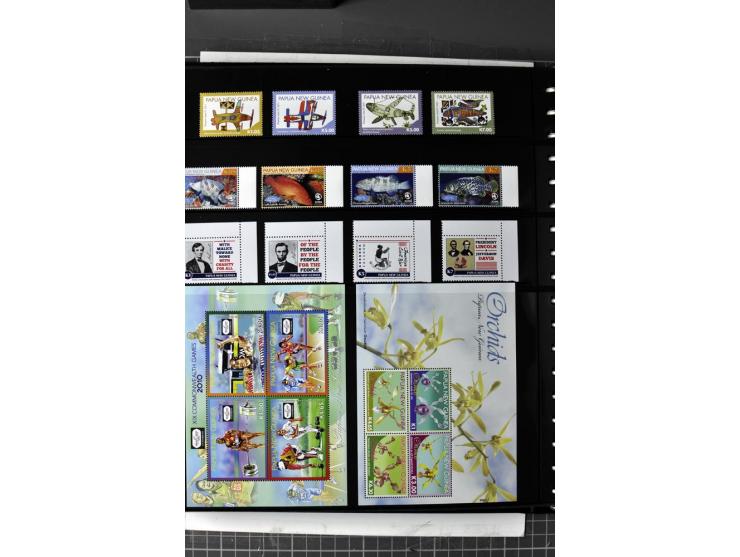  1937/2011, postfrische, anfangs etwas ungebrauchte Sammlung mit u.a. Mi.-Nr. 714-24 etc.