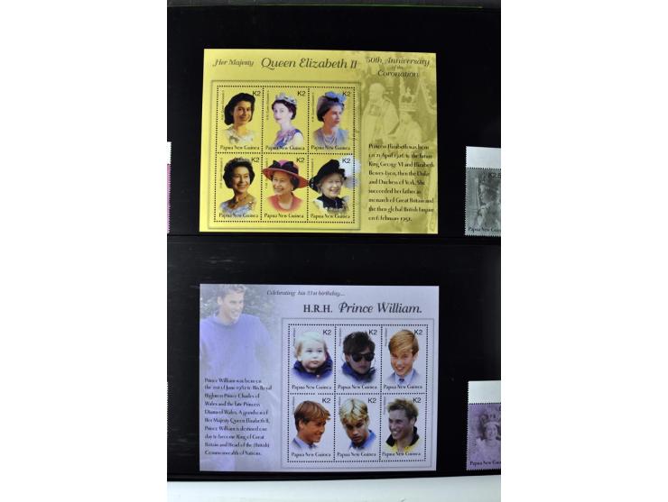  1937/2011, postfrische, anfangs etwas ungebrauchte Sammlung mit u.a. Mi.-Nr. 714-24 etc.
