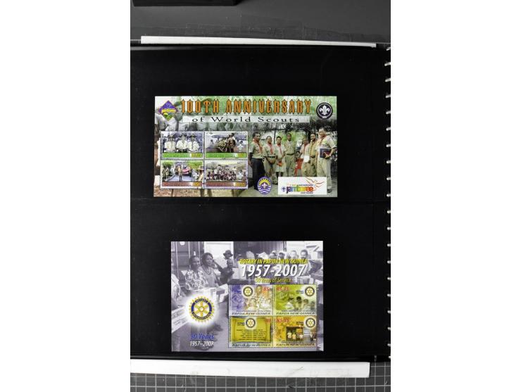  1937/2011, postfrische, anfangs etwas ungebrauchte Sammlung mit u.a. Mi.-Nr. 714-24 etc.