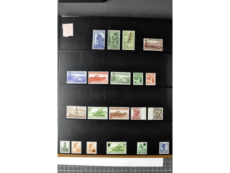  1937/2011, postfrische, anfangs etwas ungebrauchte Sammlung mit u.a. Mi.-Nr. 714-24 etc.