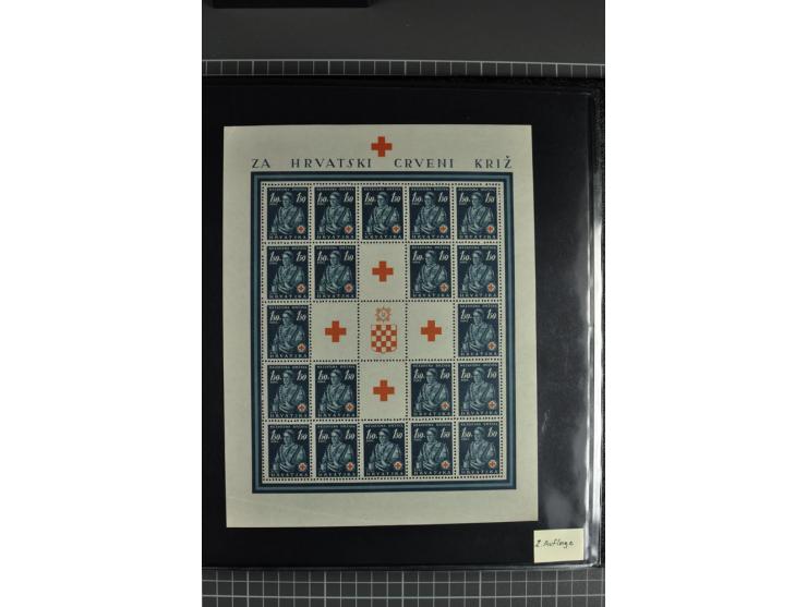 1941/45, sehr schöne ungebrauchte und postfrische Sammlung, spezialisiert mit verschiedenen Aufdruckfehlern, besseren Zähnung